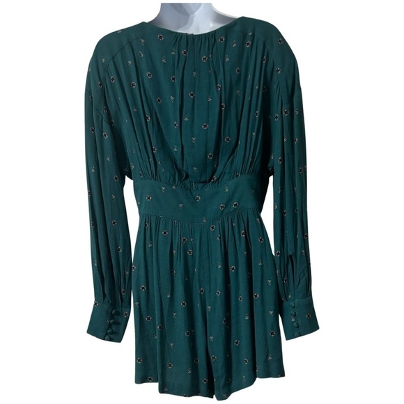 $128 NWT FREE PEOPLE Small LOVE GROWS LONG SLEEVE ROMPER GREEN COMBO - Picture 3 of 14